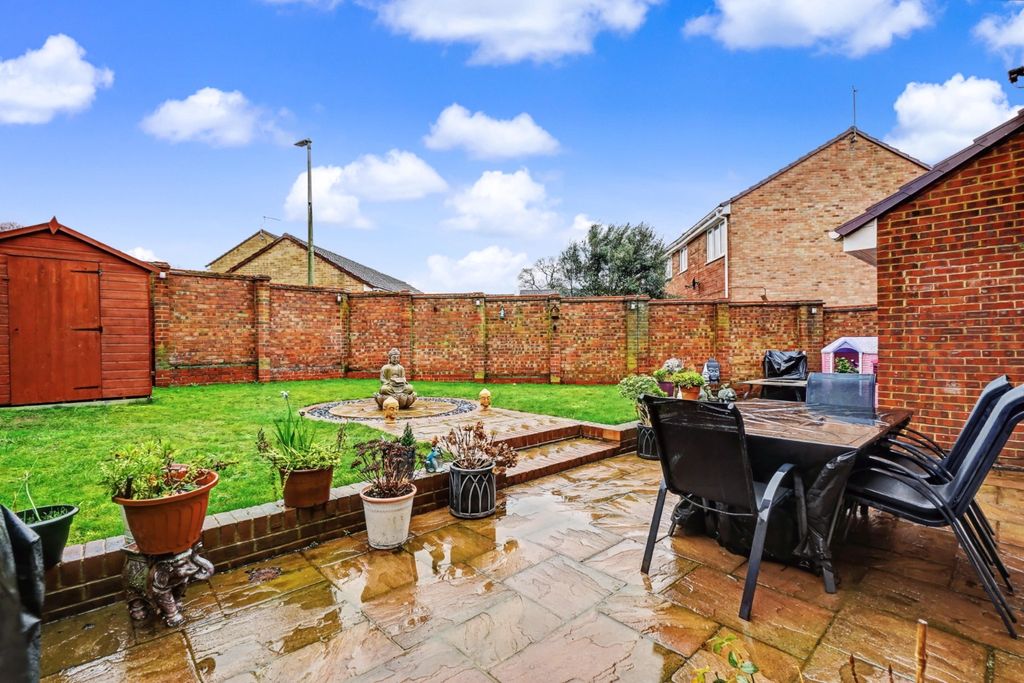 Property photo 2 of 16 4720586