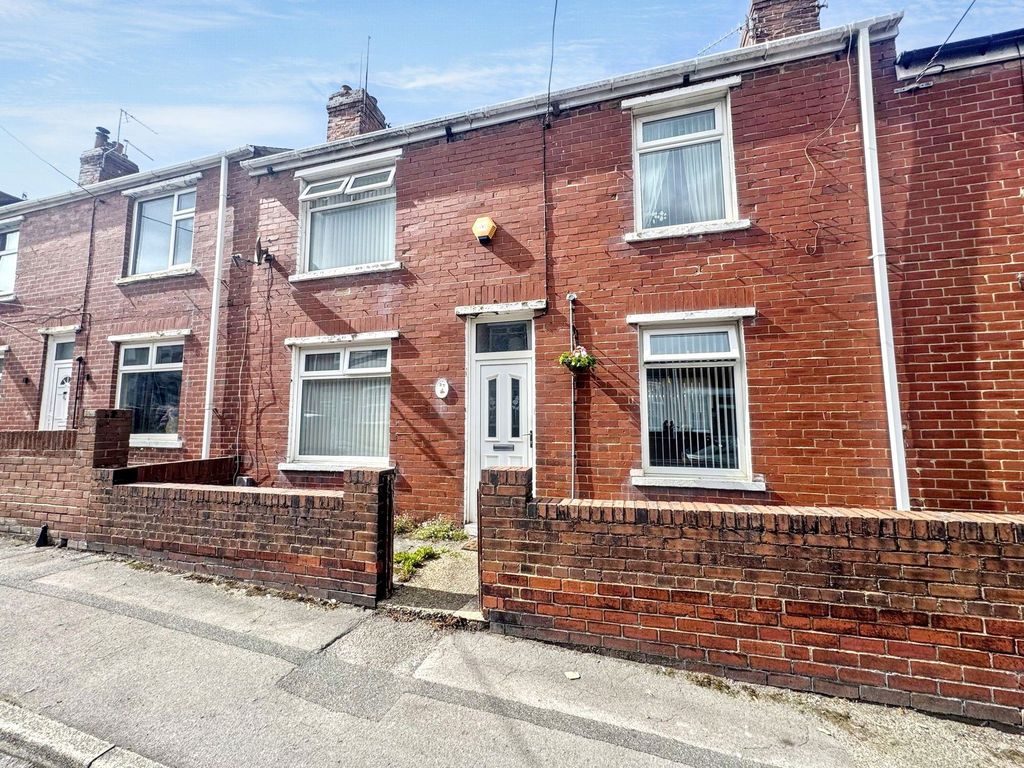 Property photo 2 of 16