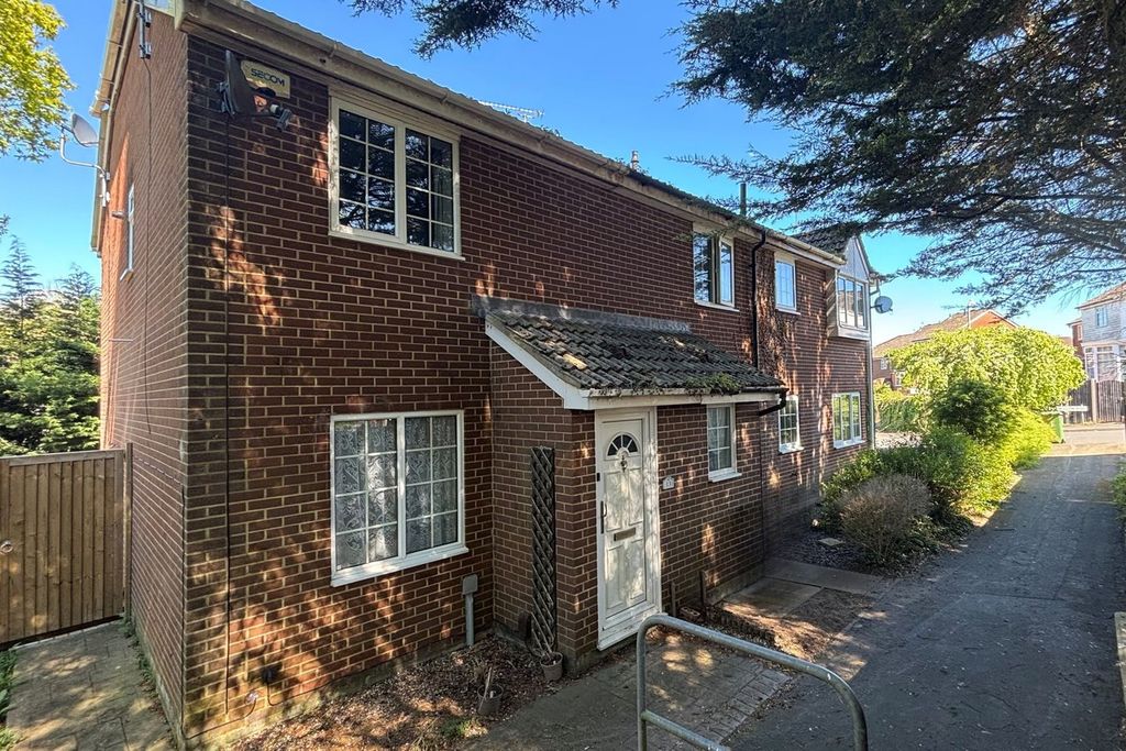 Property photo 1 of 14
