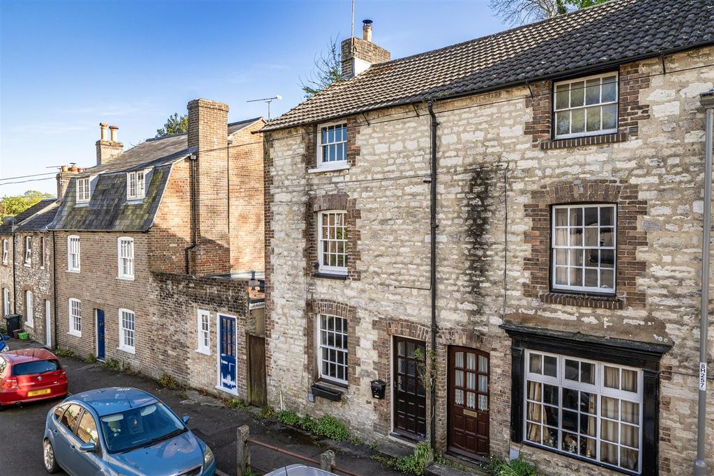 Property photo 1 of 11 Front Elevation