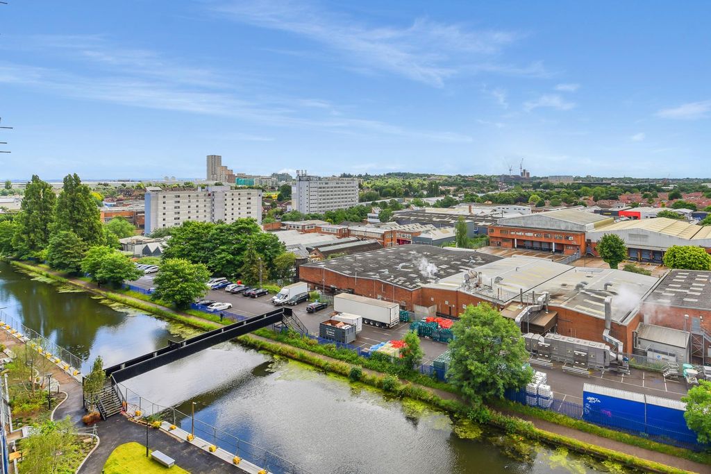 Property photo 3 of 4