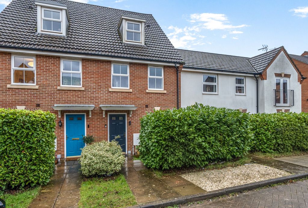 Property photo 2 of 15 Front