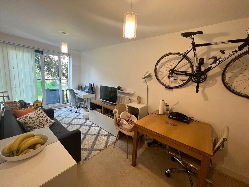 Property photo 3 of 11 Picture No. 09