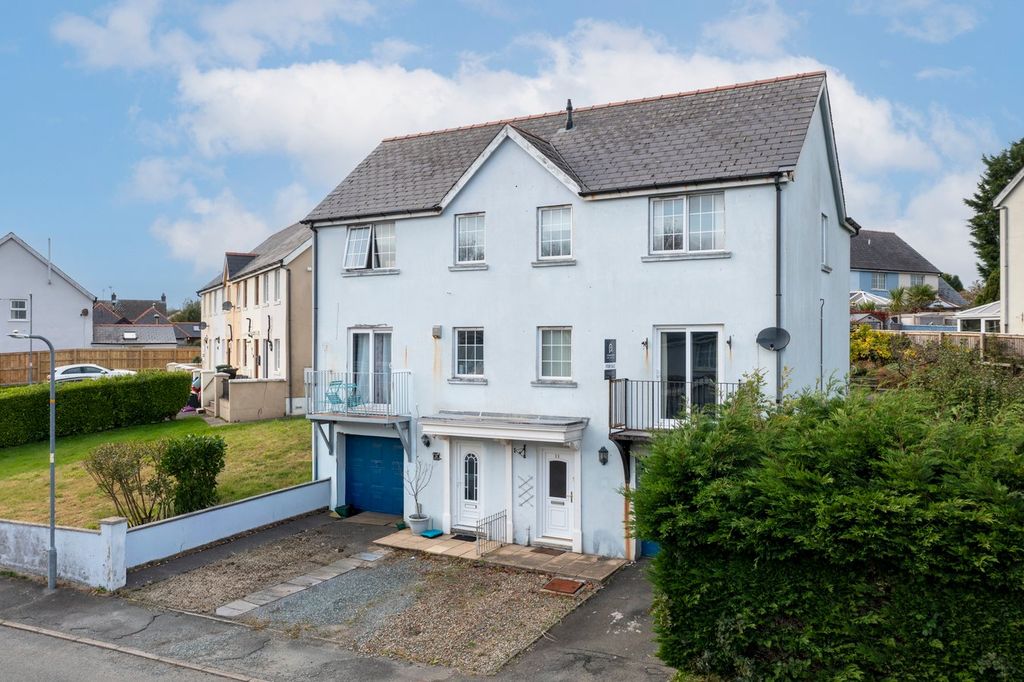 Property photo 1 of 24