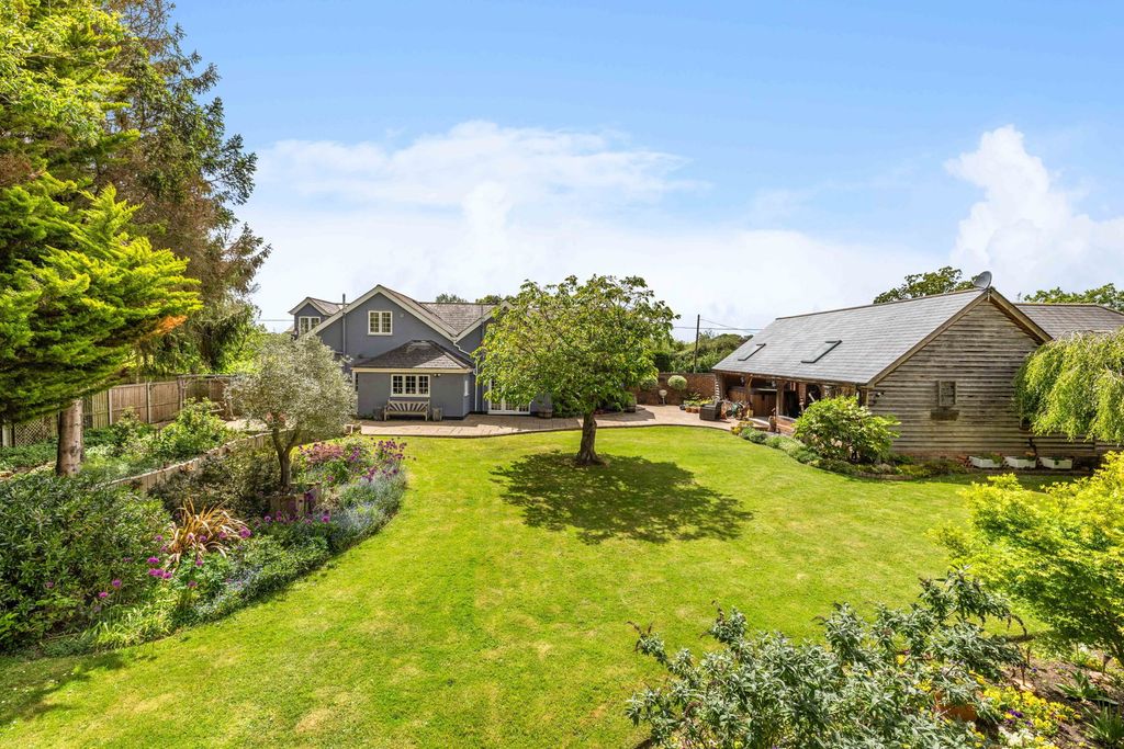 Property photo 1 of 72