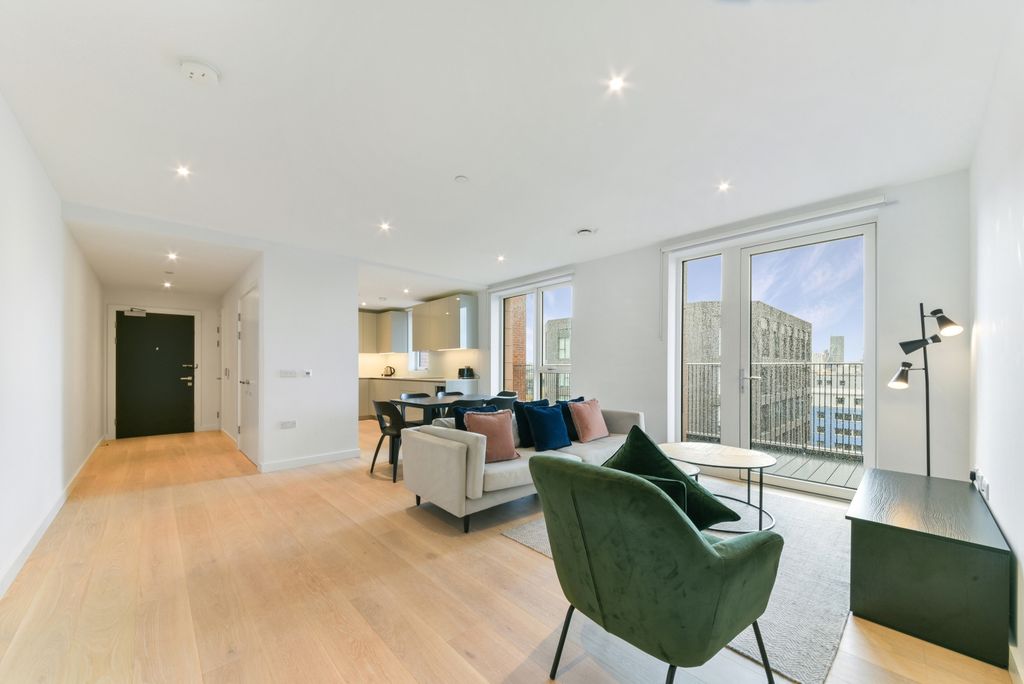 Property photo 1 of 12 Living