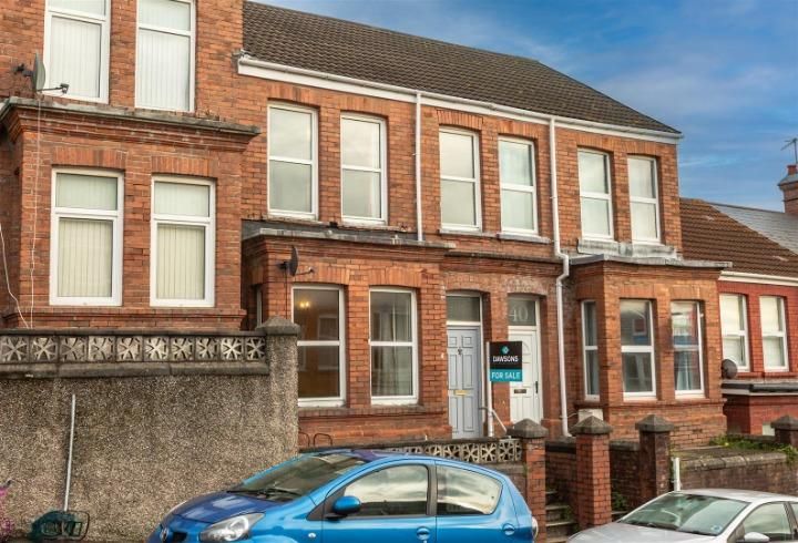 Property photo 1 of 36 Hawthorne.Jpg