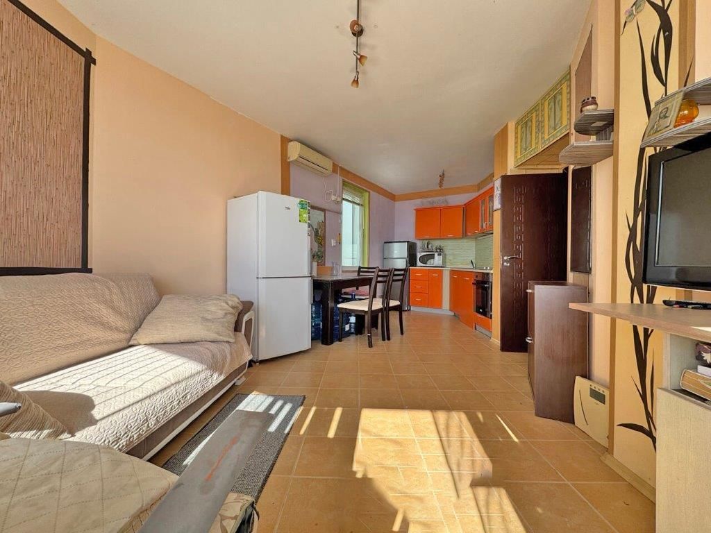 Property photo 2 of 18