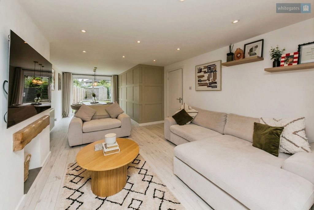 Property photo 3 of 23 Pbox-Img.Jpg