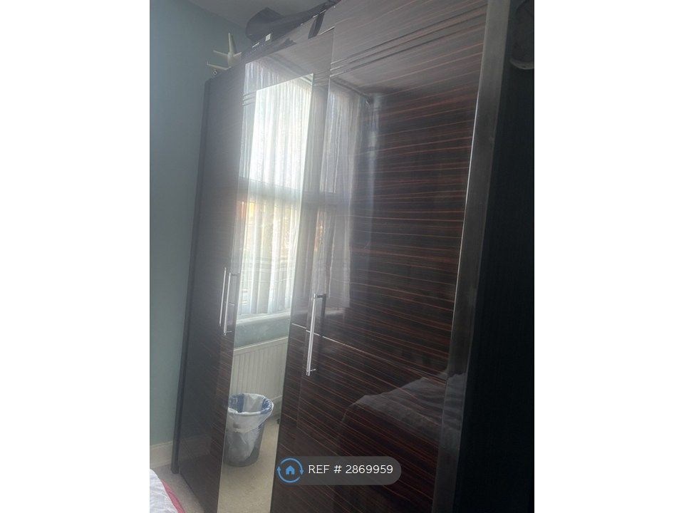 Property photo 3 of 3