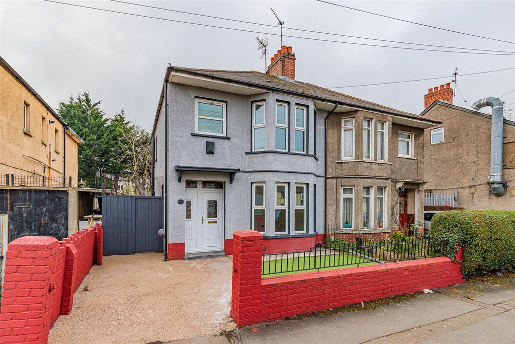 Property photo 1 of 13 Storrar Road 8-1.Jpg