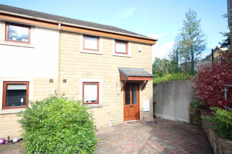 Property photo 1 of 13 House