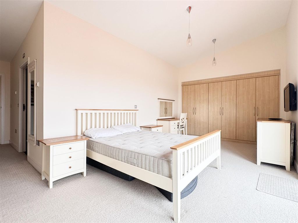 Additional image 9 of 3 bed flat for saleMidway Quay, Eastbourne BN23