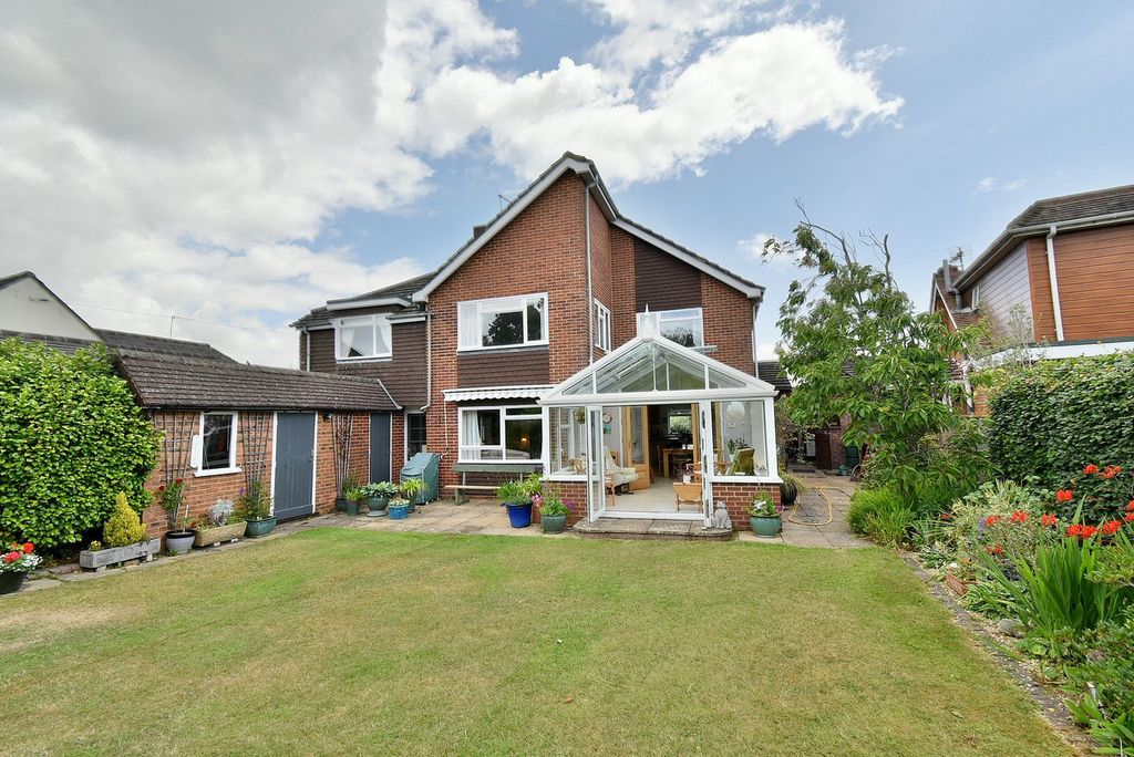 Property photo 3 of 24