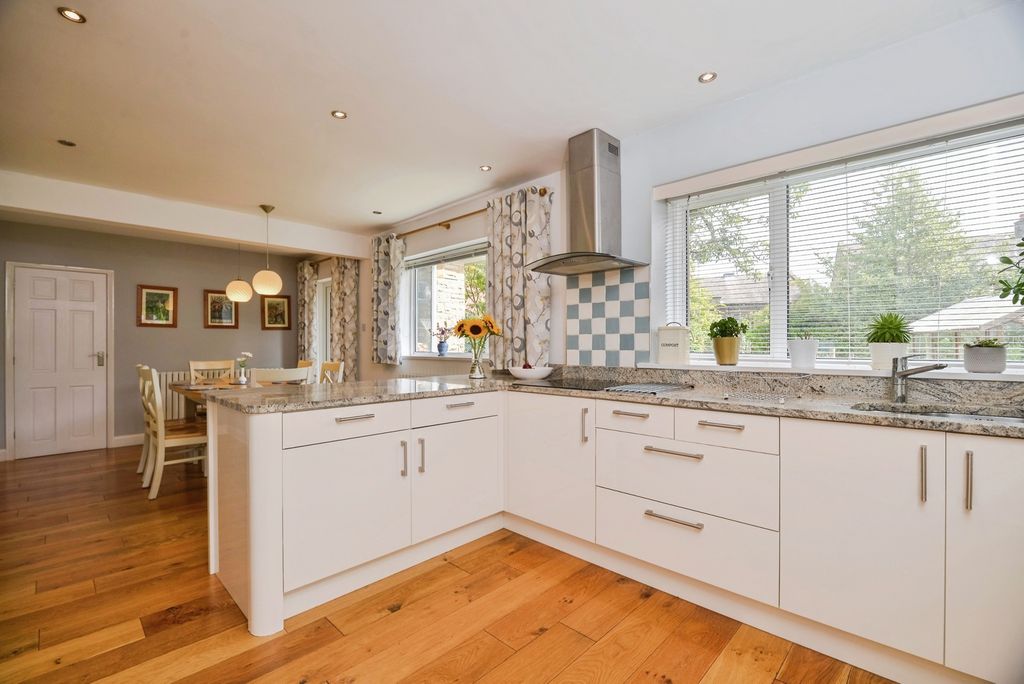 Property photo 3 of 21 Pbox-Img.Jpg