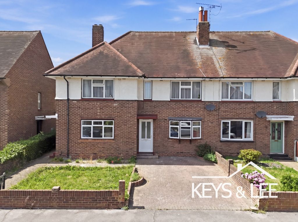 Property photo 1 of 13 5198771