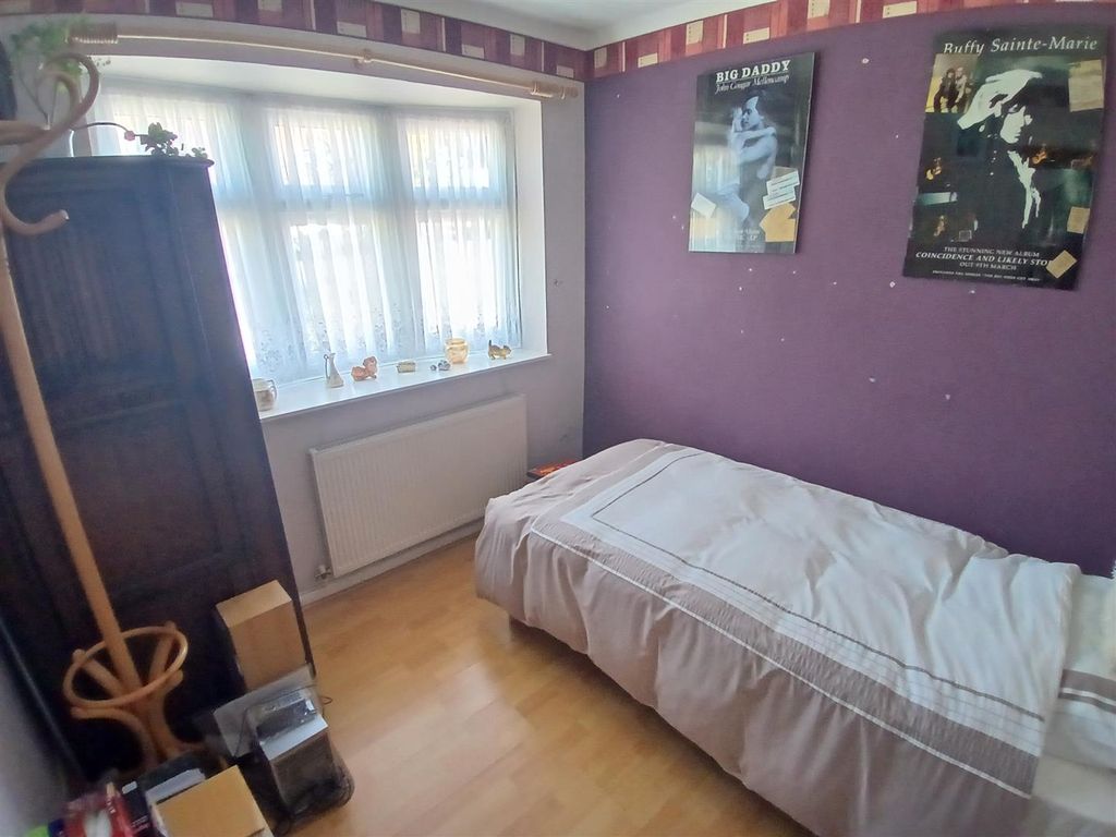 Property photo 3 of 27