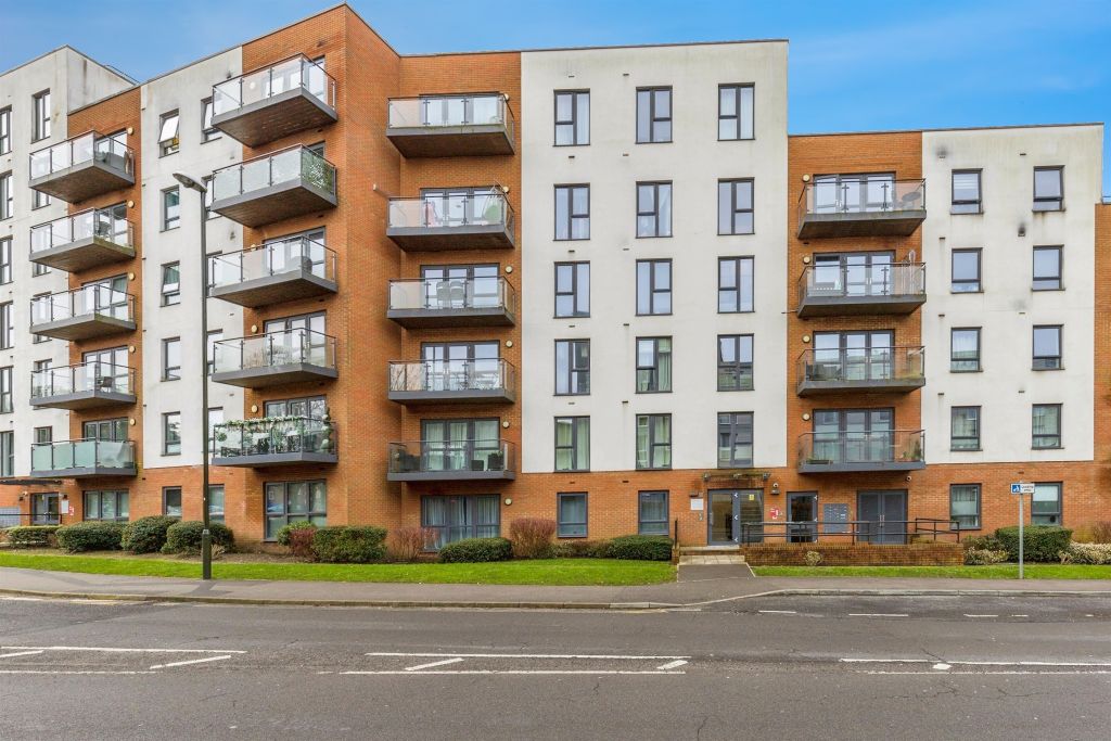 Property photo 1 of 13