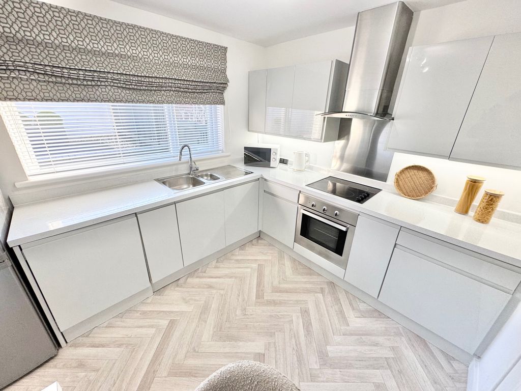 Property photo 3 of 22 Img_3955