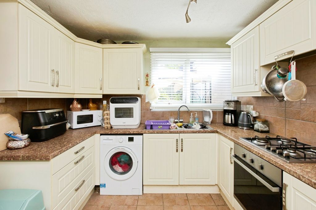 Property photo 2 of 15 Pbox-Img.Jpg
