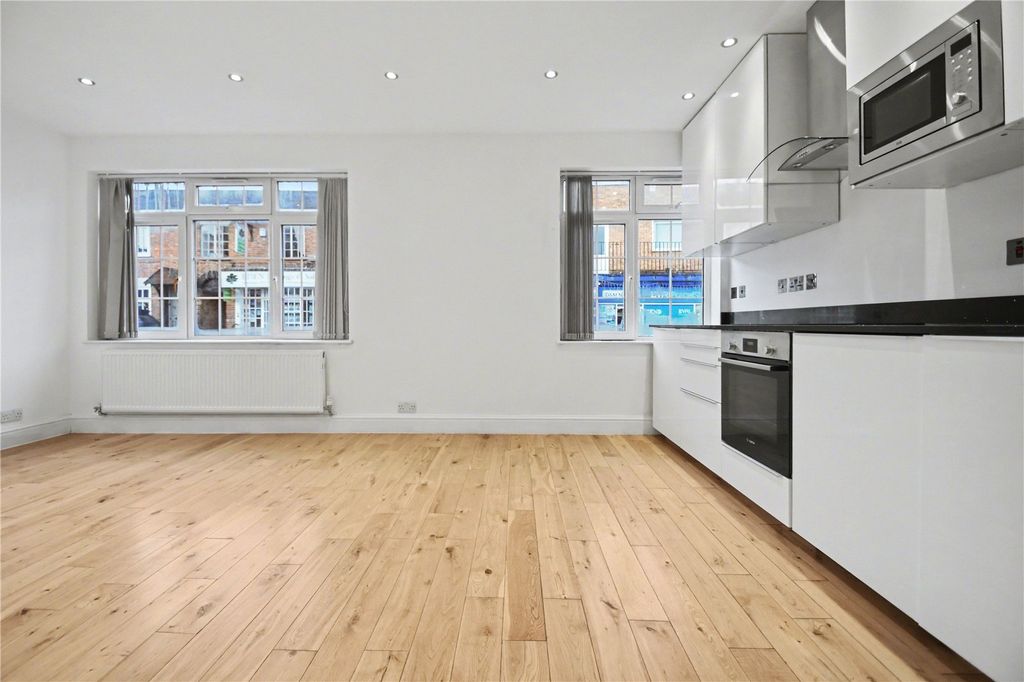 Property photo 2 of 12 Picture No. 01