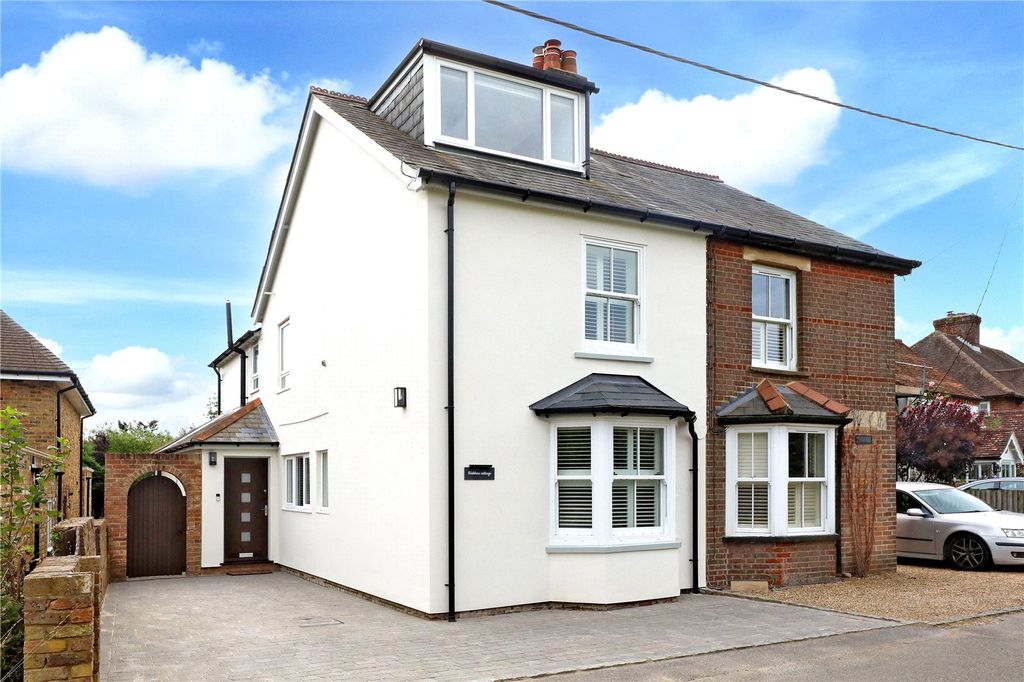 Property photo 2 of 11 Front Elevation