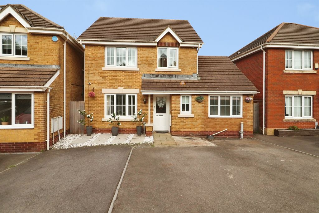 Property photo 1 of 25
