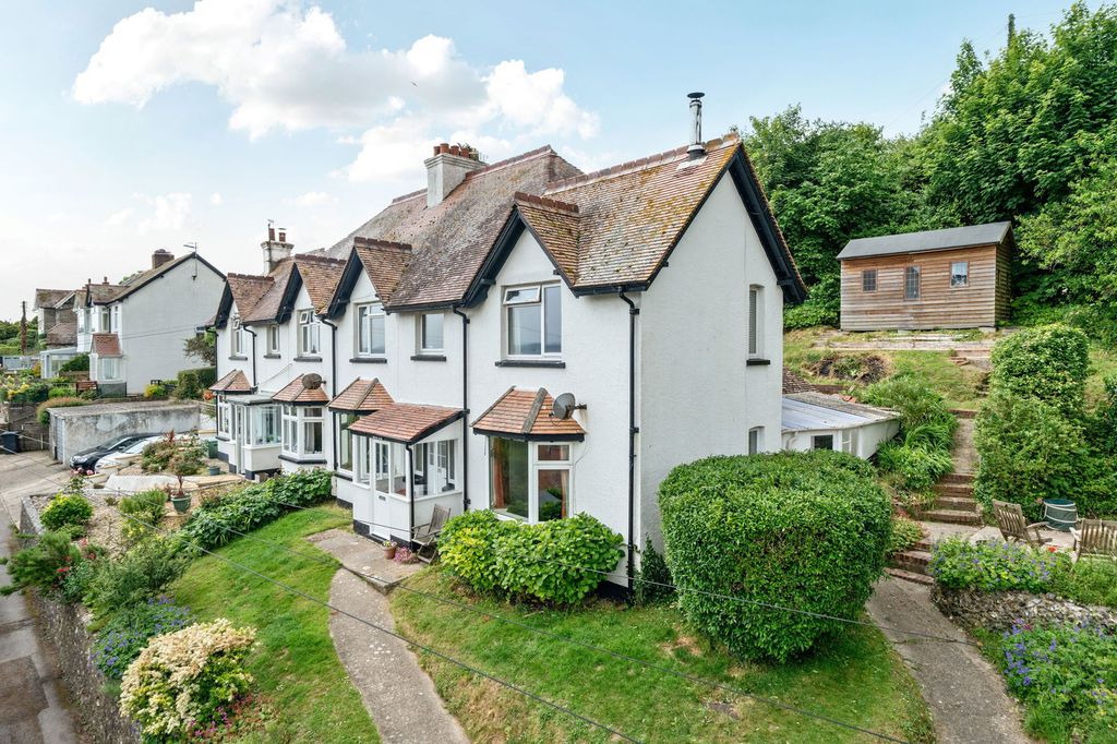 Property photo 1 of 37