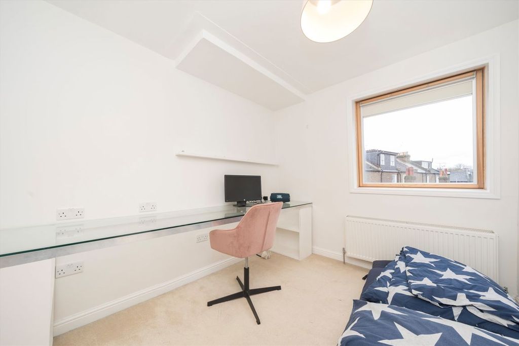 Property photo 3 of 7