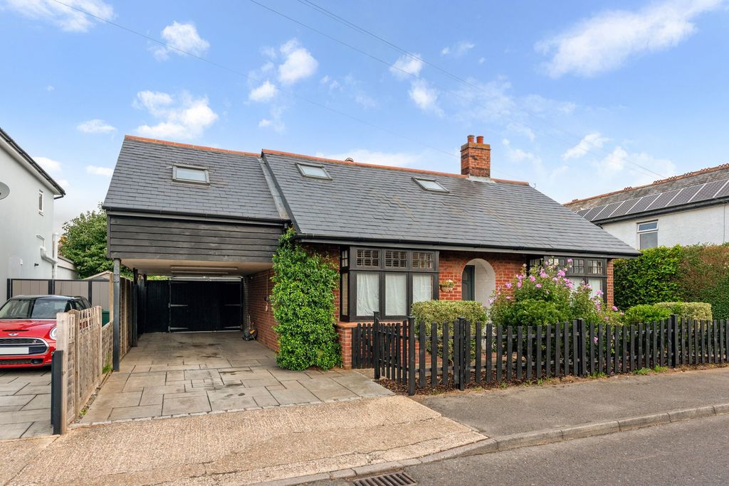 Property photo 1 of 24