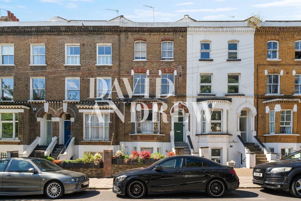 Property photo 1 of 12