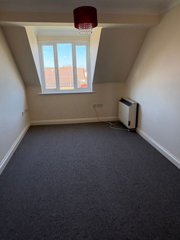 Property photo 2 of 5 Lounge