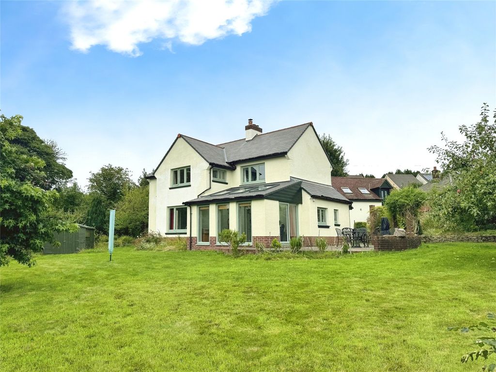 Property photo 1 of 46 Picture No. 39