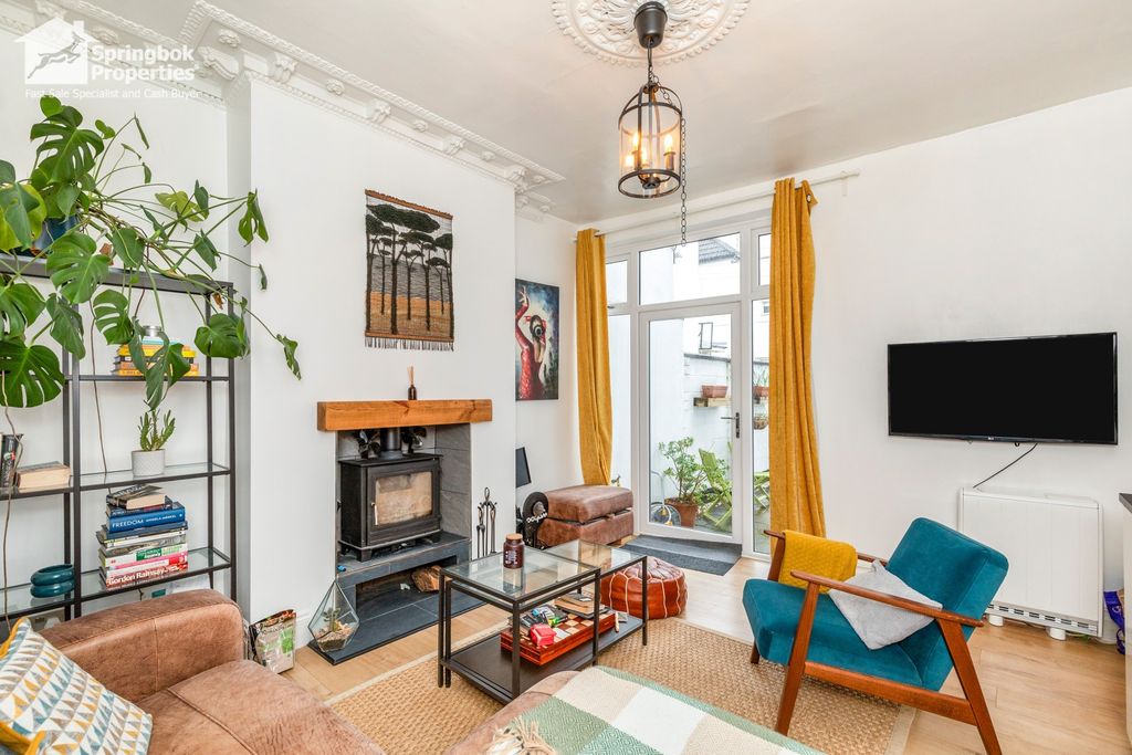 Property photo 2 of 12 Image 2