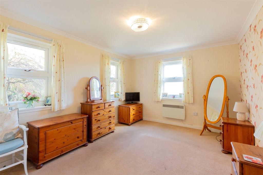 Additional image 4 of 2 bed detached house for saleShore Cottage, 11 Shore Road, Carradale PA28