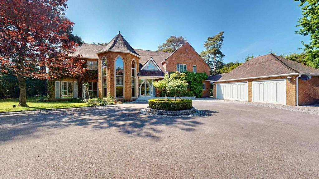 Property photo 1 of 51