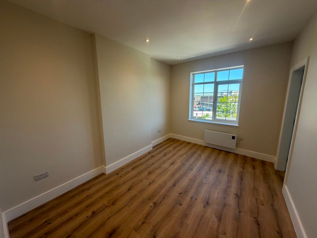 Property photo 3 of 4