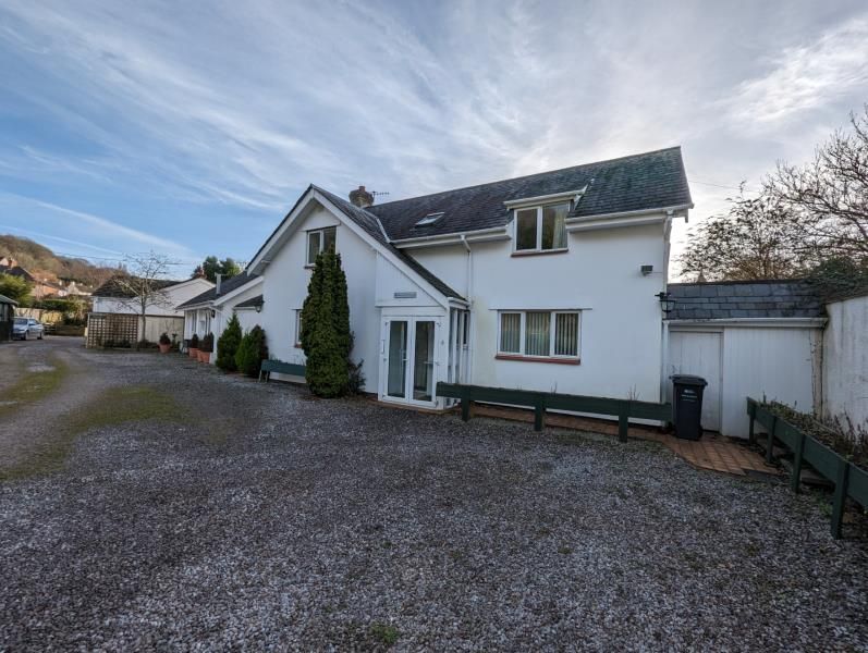 Property photo 3 of 25