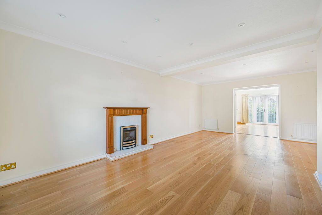 Property photo 3 of 25 Photo 14