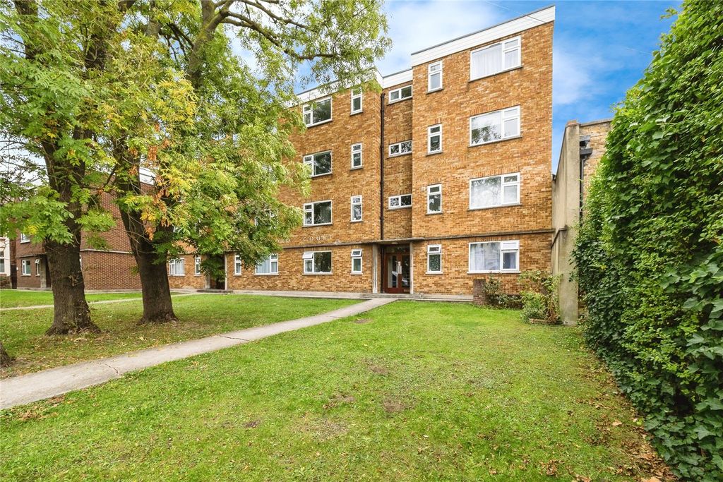 Property photo 1 of 34 Picture No. 28