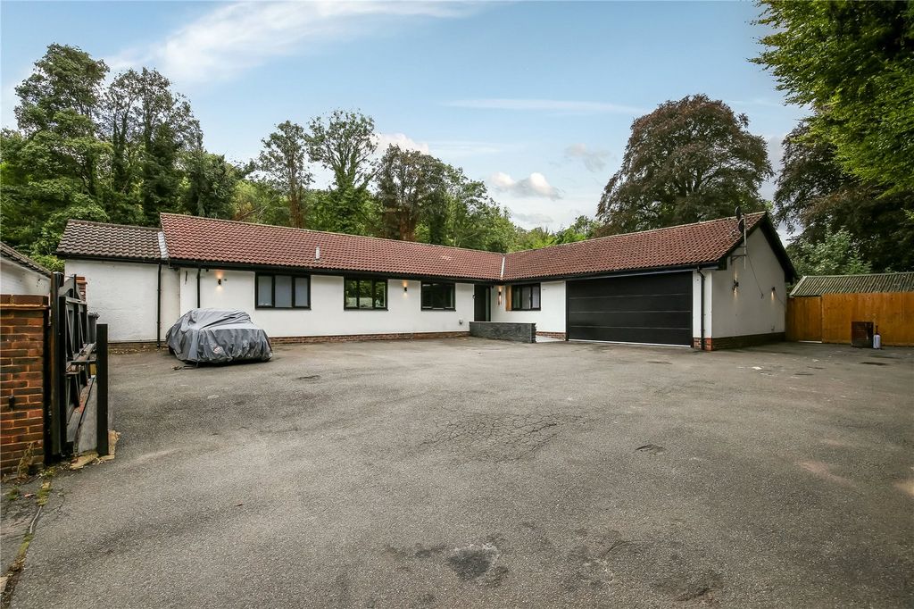 Property photo 1 of 14 Picture No. 05