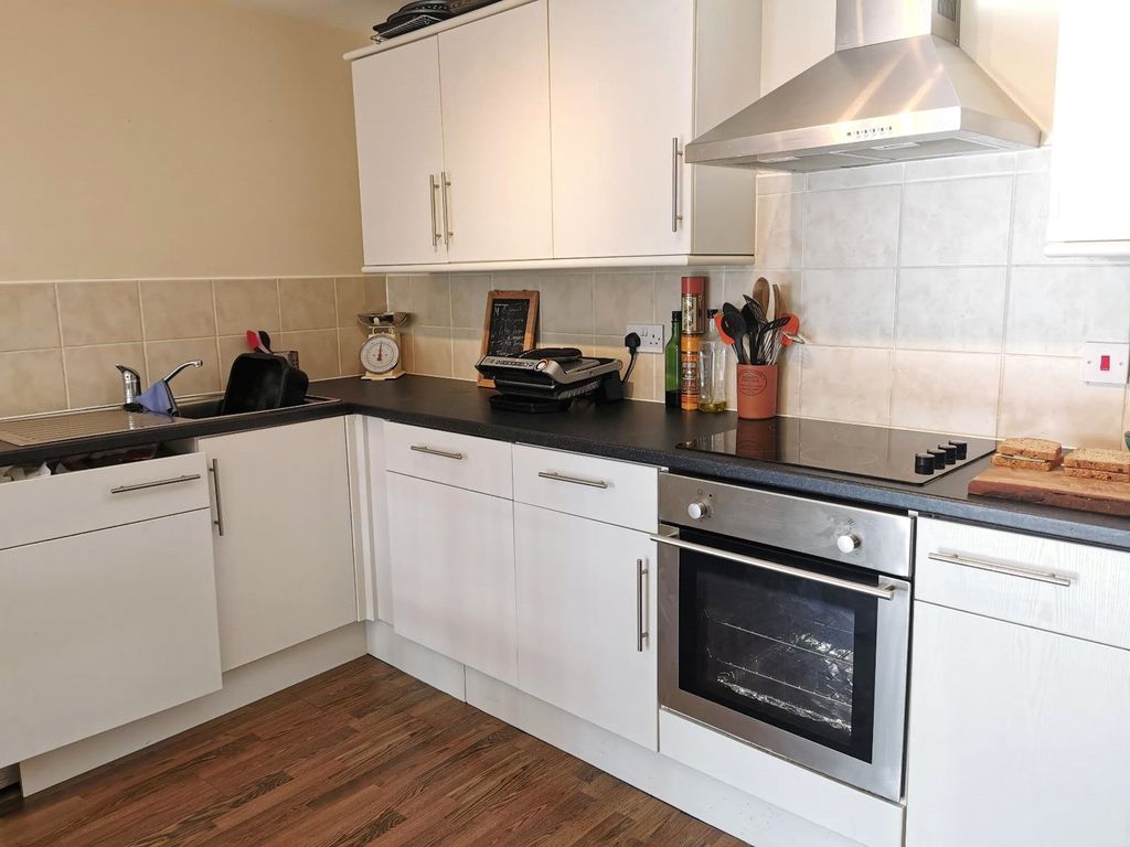 Property photo 2 of 8 Picture No. 03