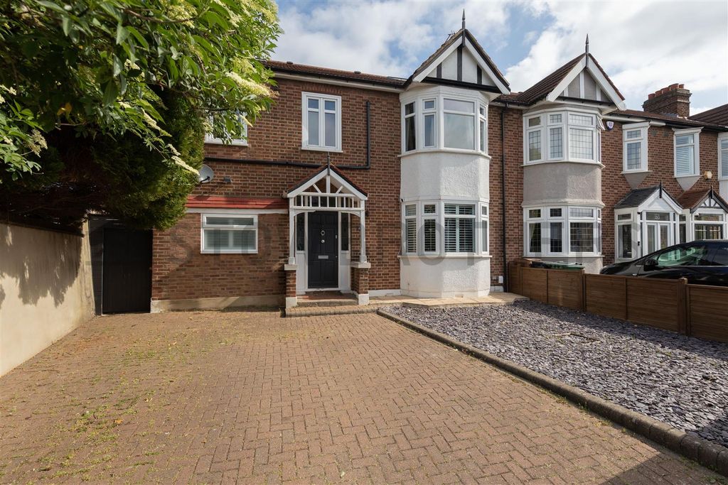 Property photo 1 of 48