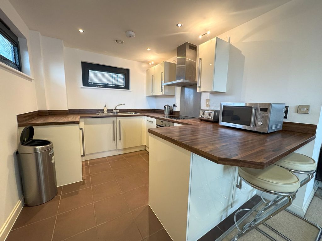 Property photo 2 of 9