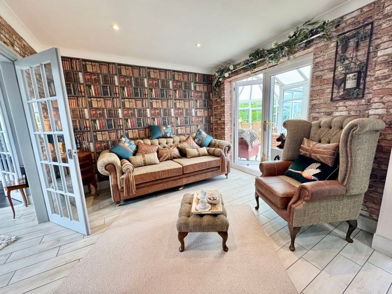 Property photo 3 of 46 Snug View