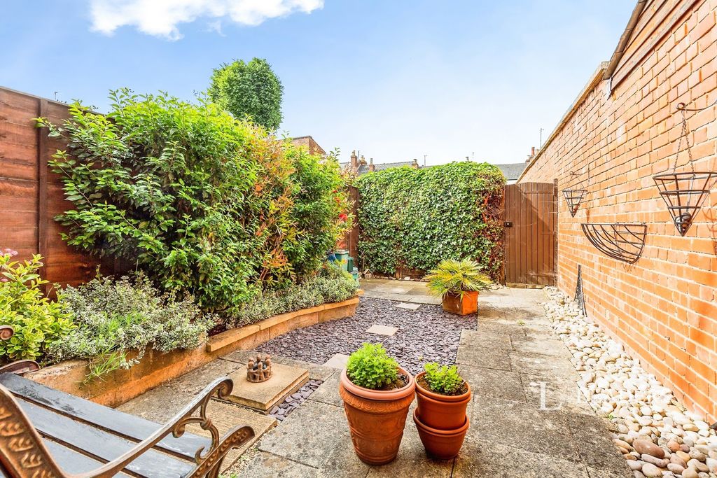 Property photo 2 of 7 Pbox-Img.Jpg
