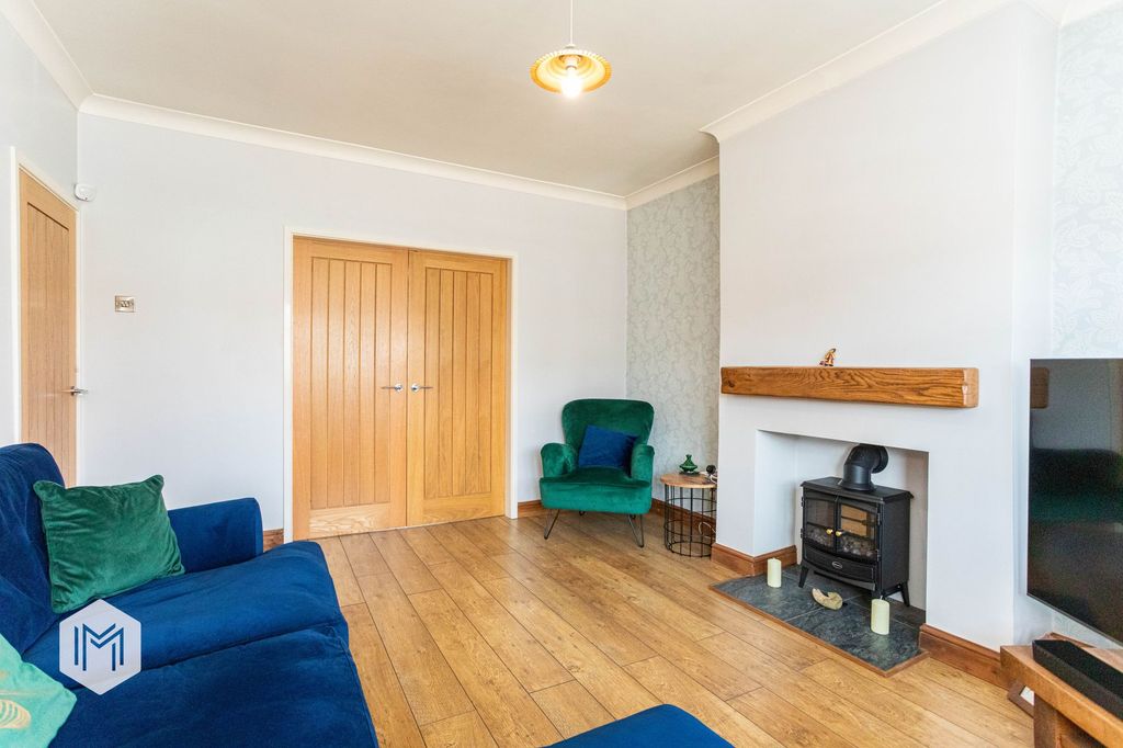 Property photo 3 of 24