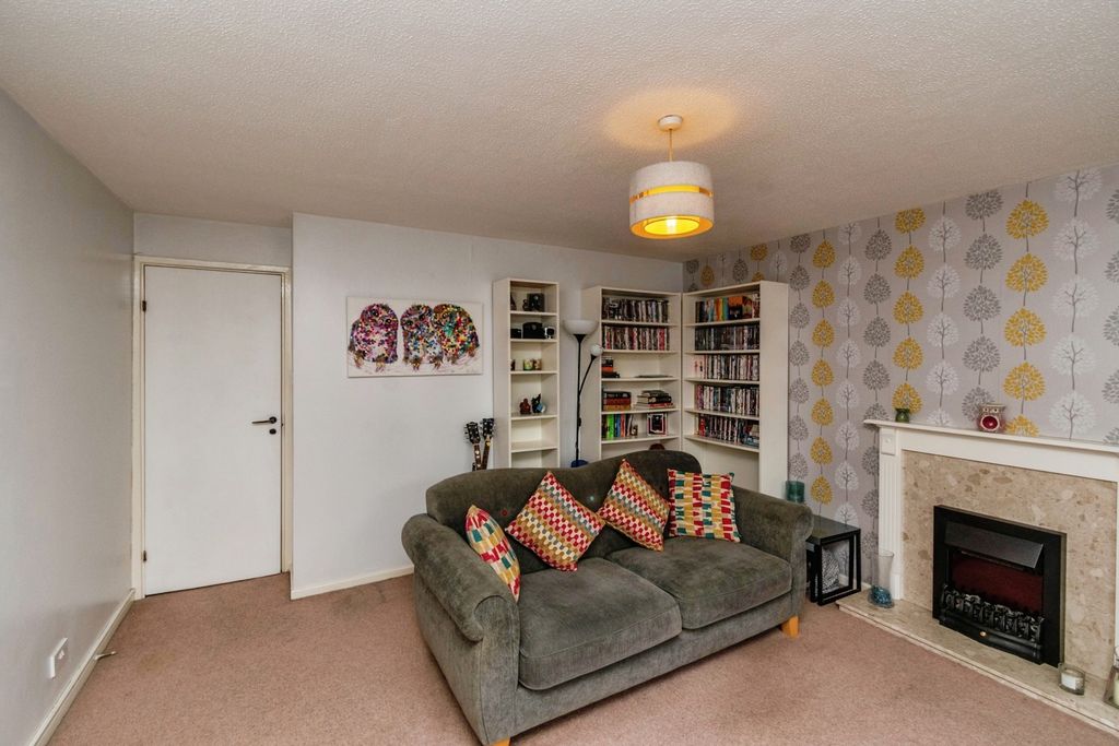 Property photo 3 of 14 Pbox-Img.Jpg