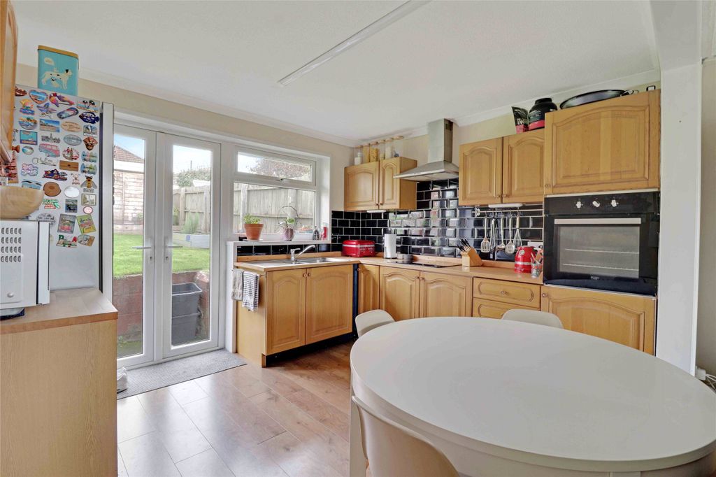 Property photo 3 of 10 Picture No. 10