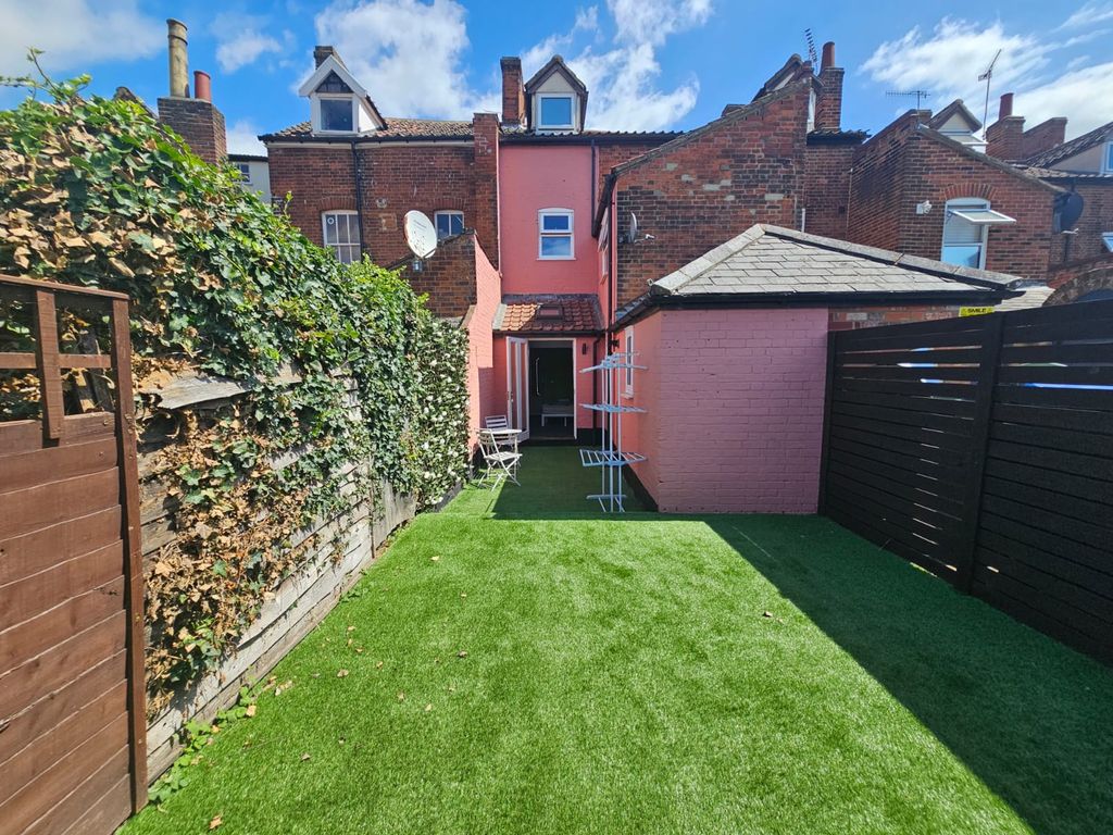 Property photo 3 of 3
